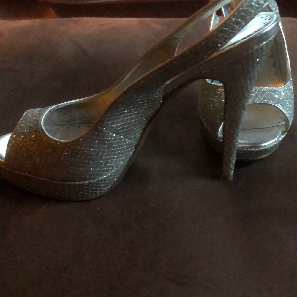 Heels - Picture 2 of 2